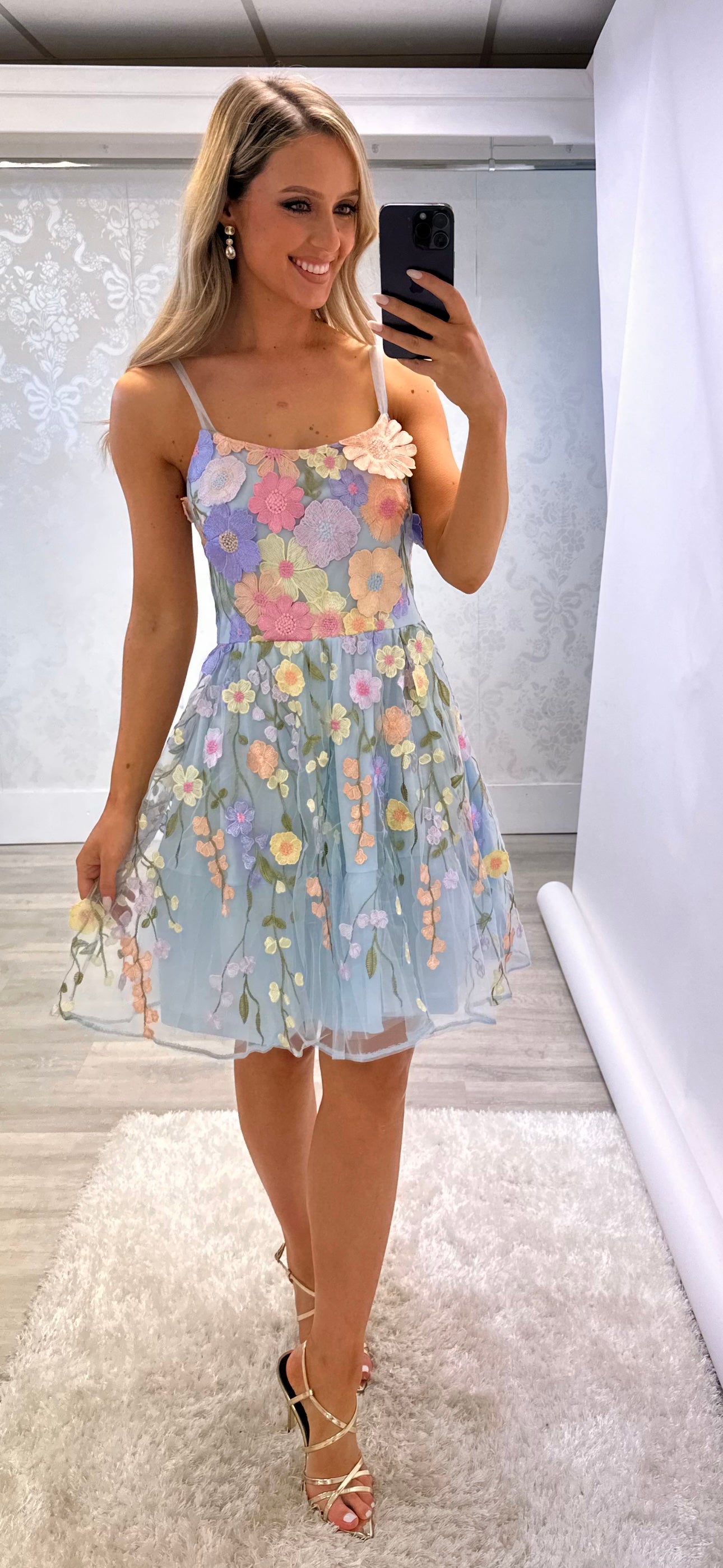 Faye Blue
