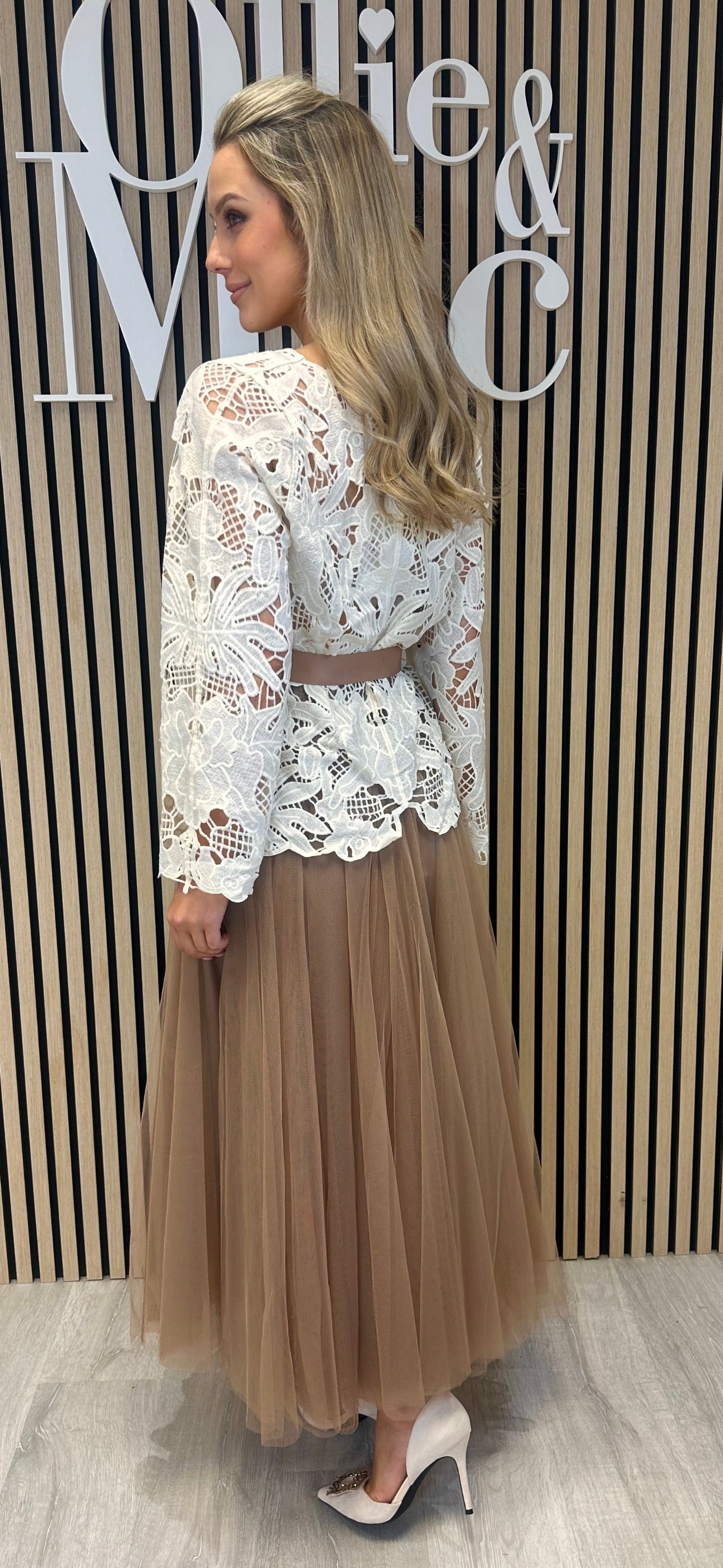 Caley Beige