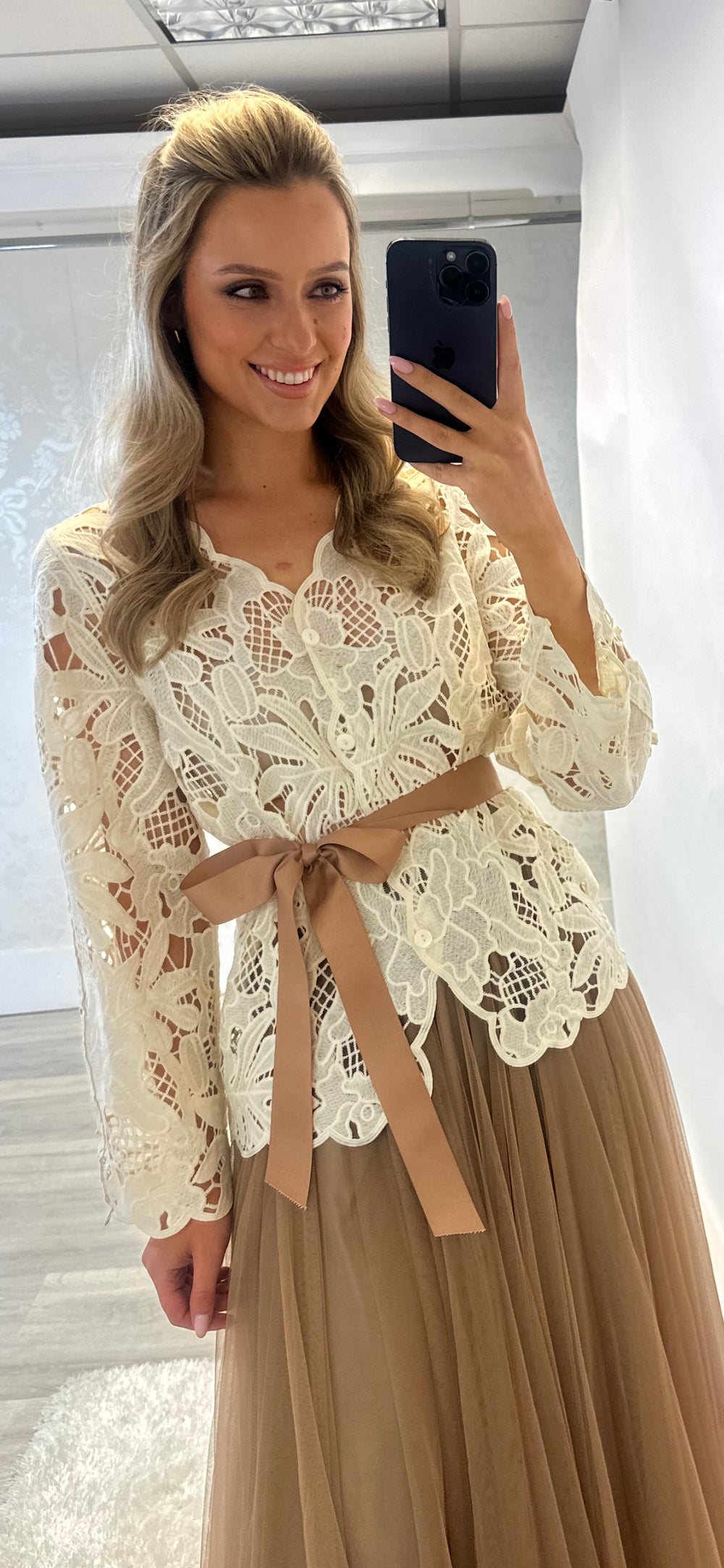 Caley Beige