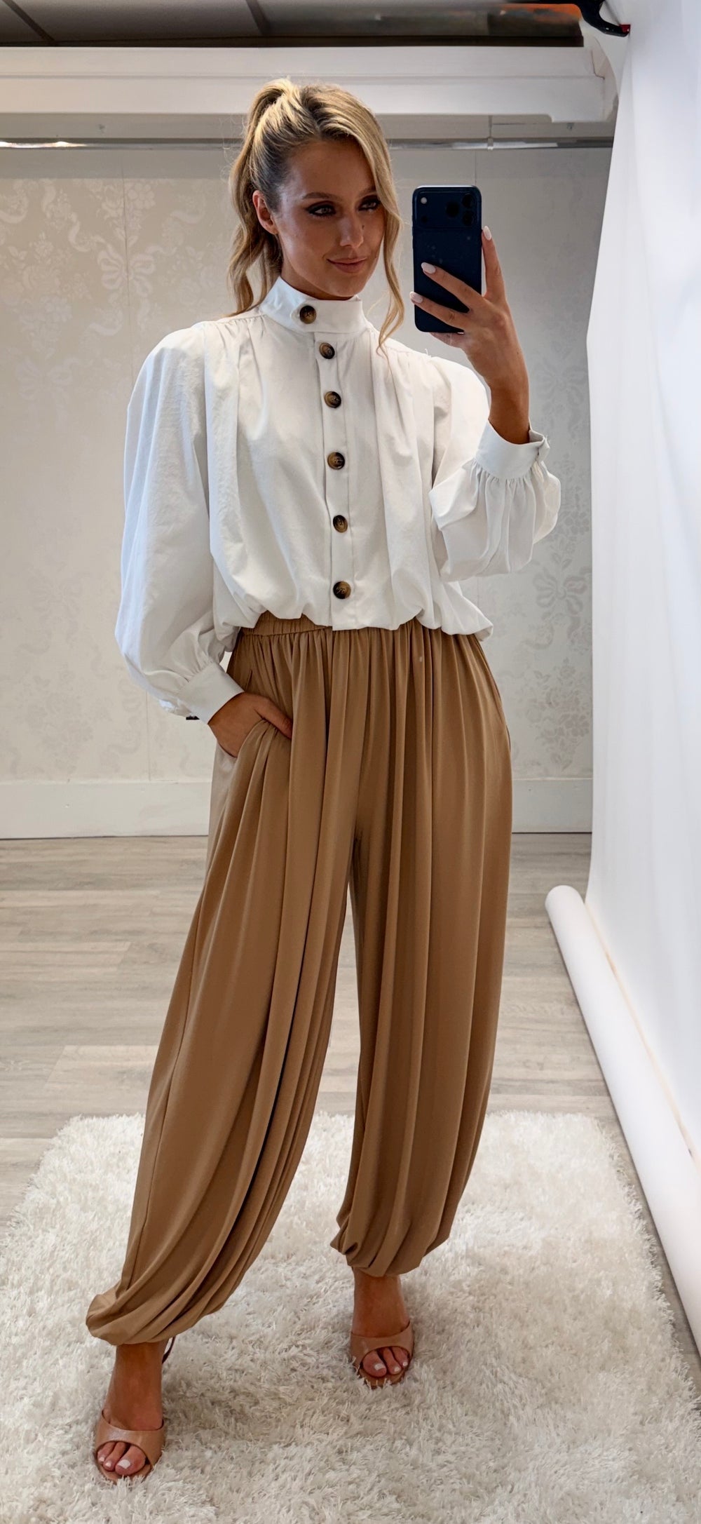 Aikha White
