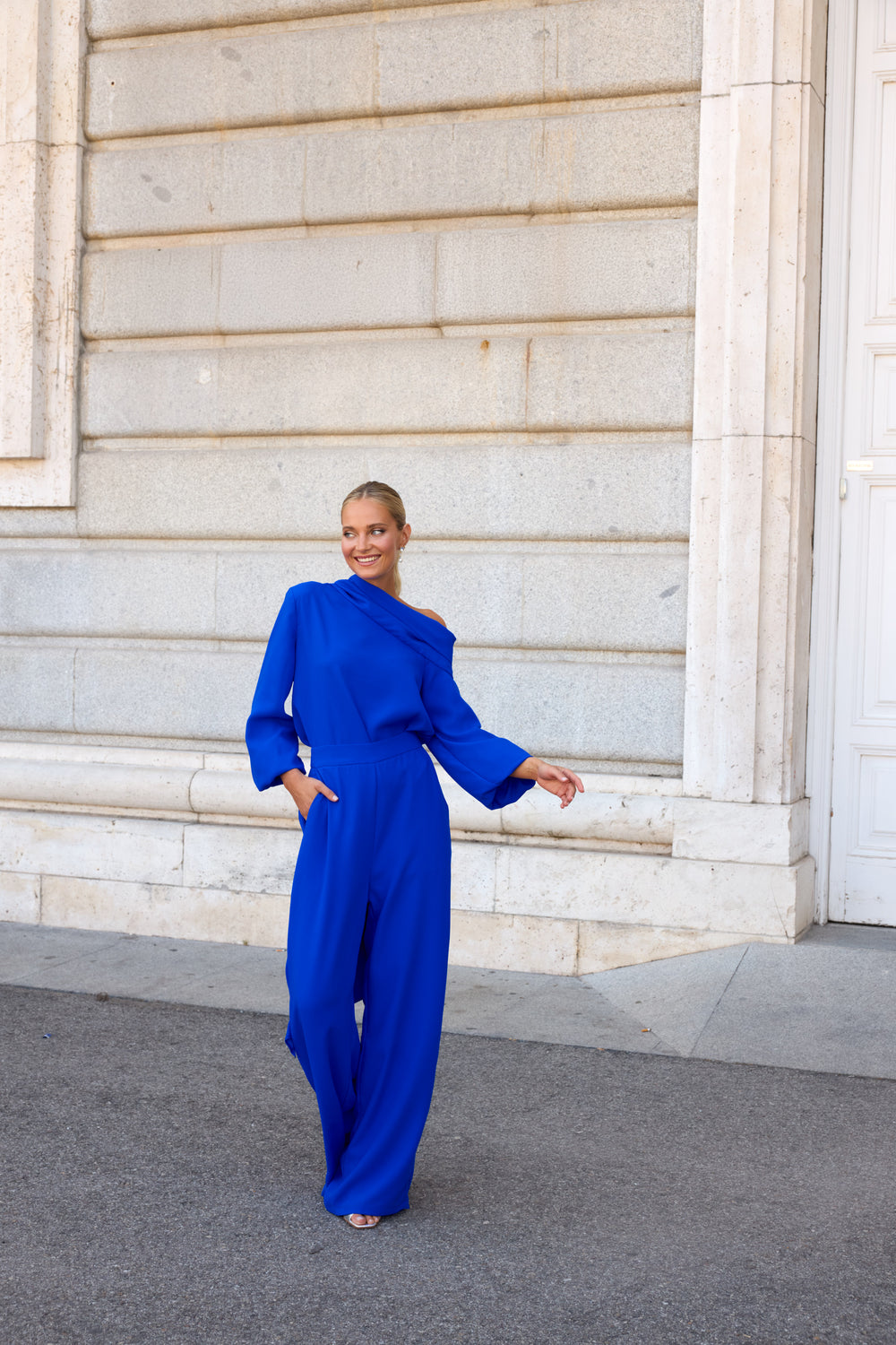 Blue Drape Set