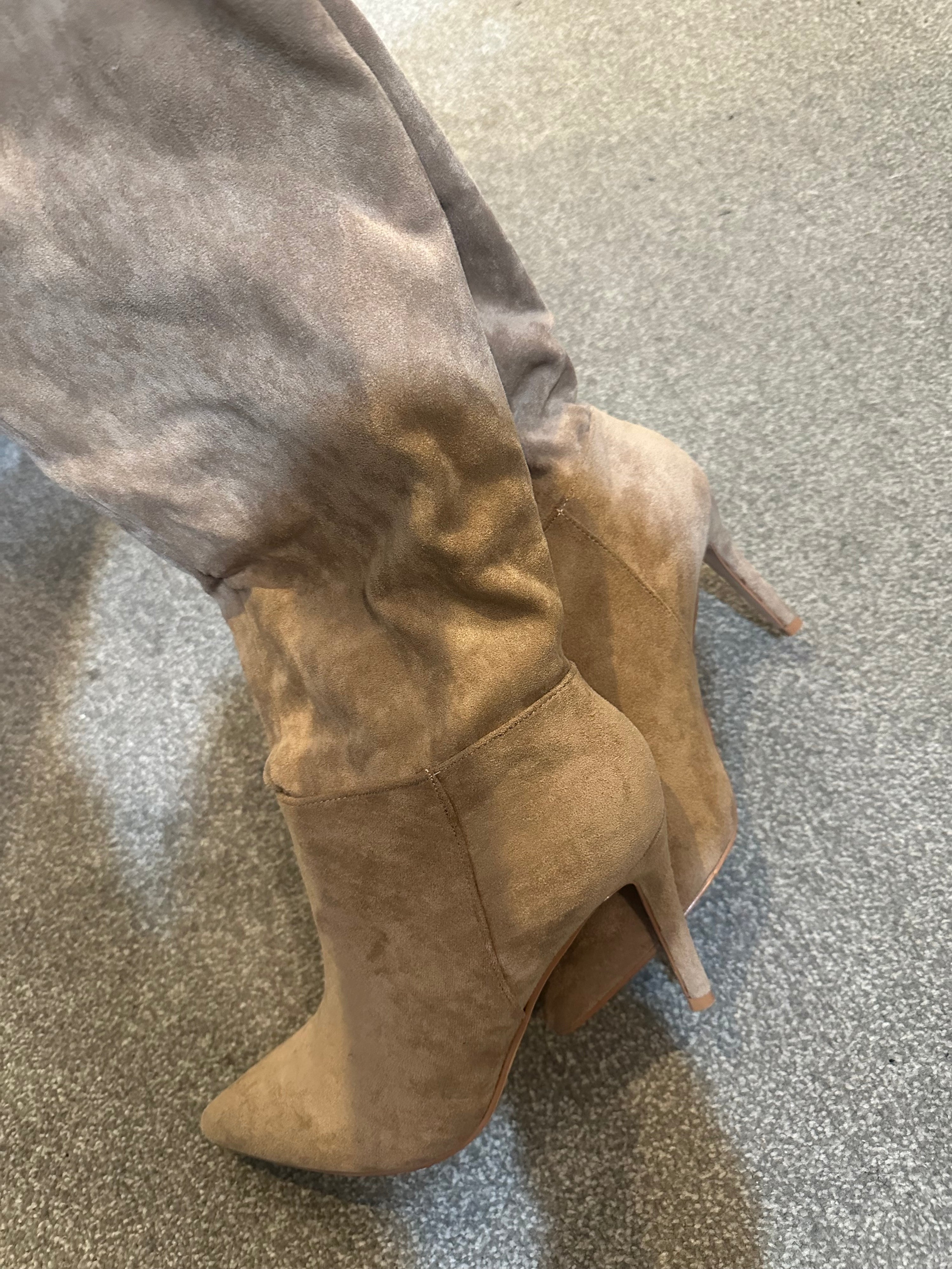 Lou Camel Boots